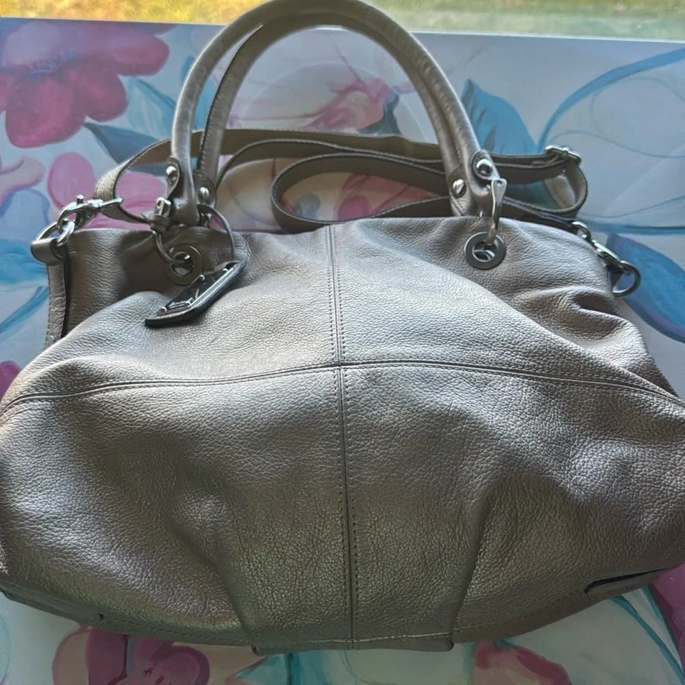 Tignanello shoulder bag gold tone